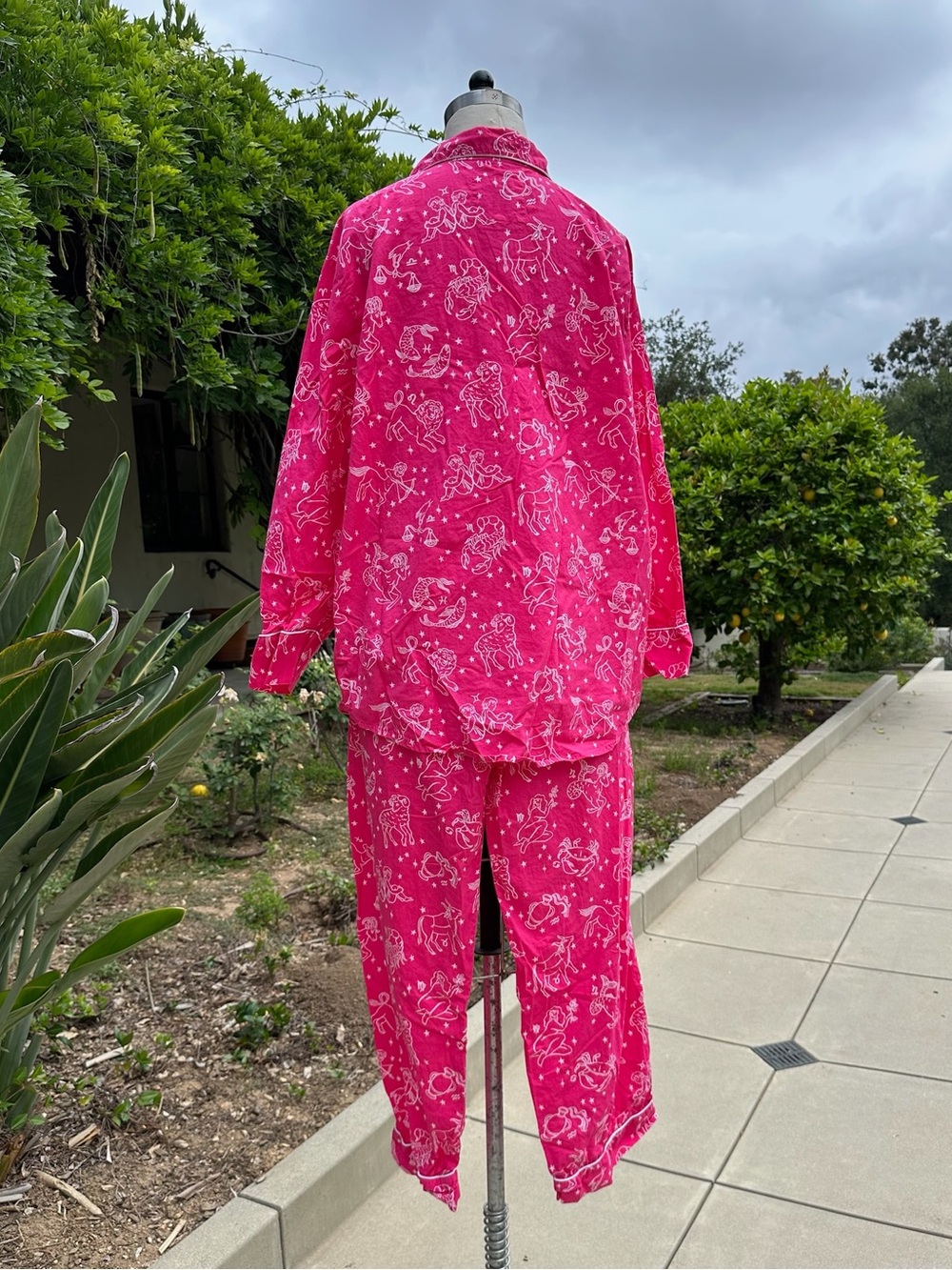 Anthropologie Printfresh "Daily Horoscope" pajama set - size XL - Picture 3 of 4